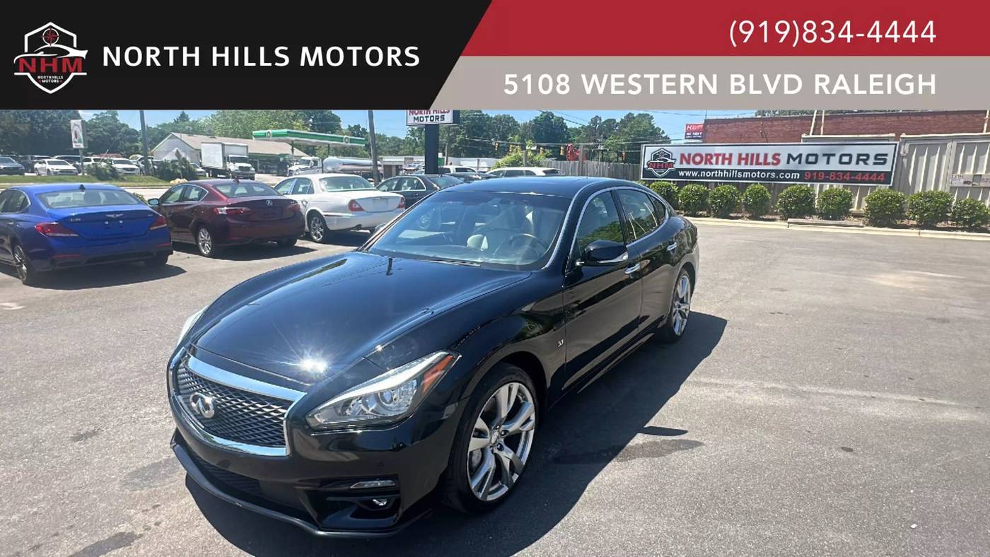 2017 INFINITI Q70 3.7 — Sedan — 71,362 mi — Raleigh, NC