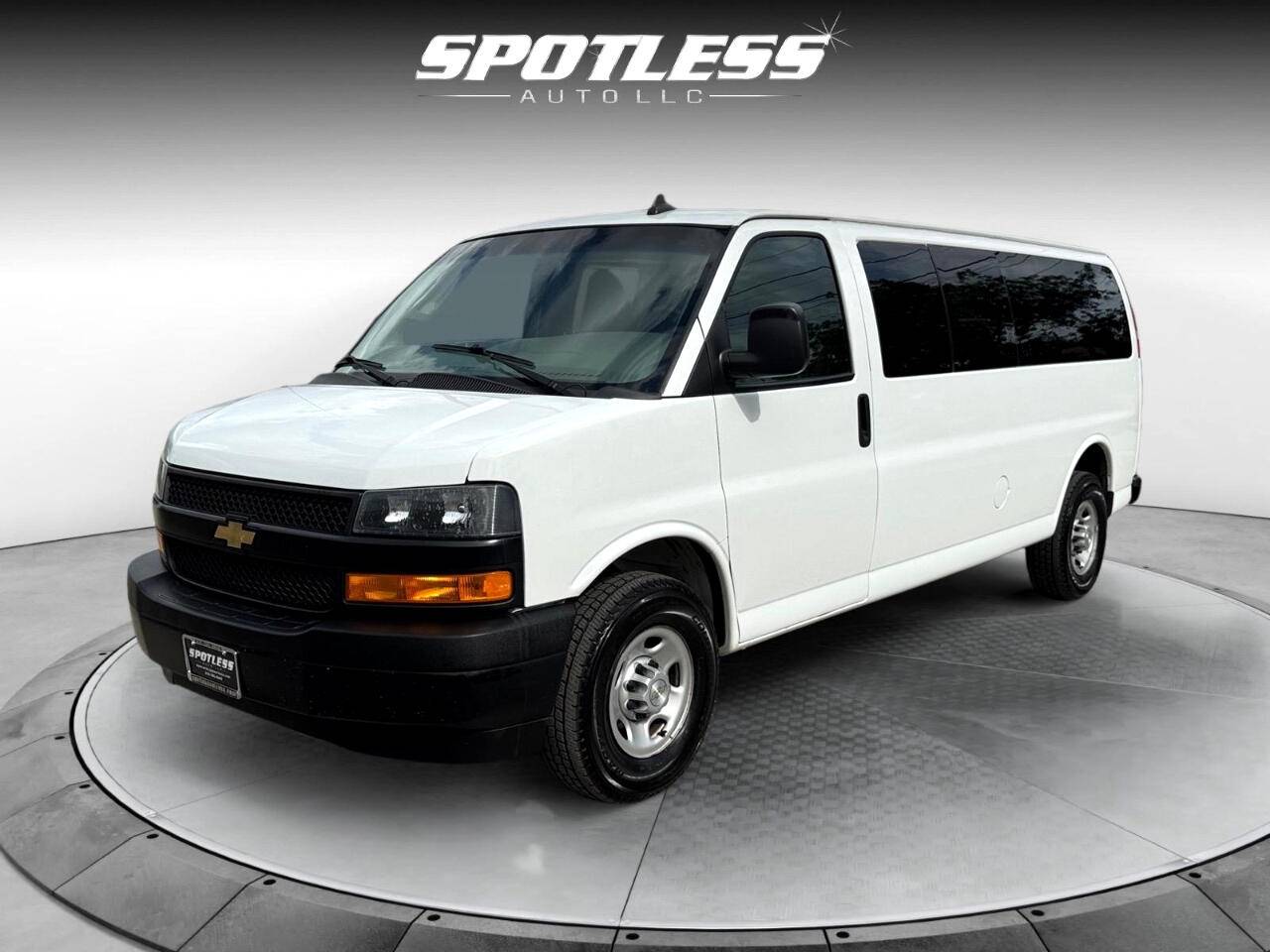 2021 Chevrolet Express Passenger LS — Passenger Van — 86,370 mi — San Antonio, TX