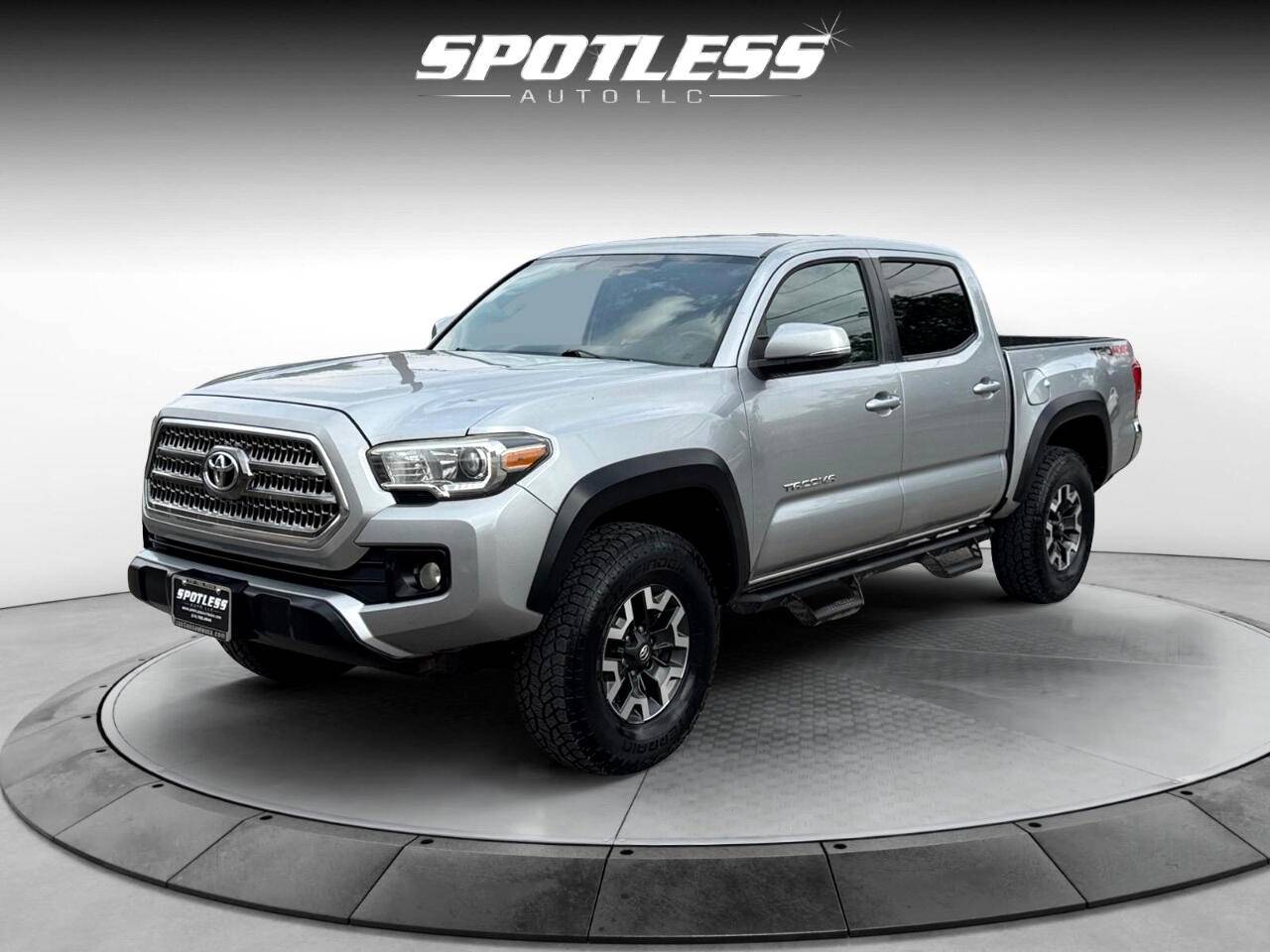 2017 Toyota Tacoma SR5 — Pickup Truck — 215,021 mi — San Antonio, TX