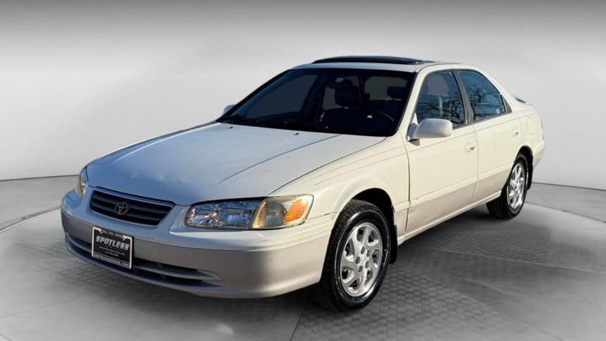 2000 Toyota Camry LE V6 — Sedan — 193,457 mi — San Antonio, TX