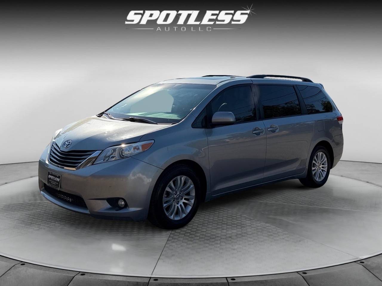 2014 Toyota Sienna XLE — Minivan — 237,719 mi — San Antonio, TX