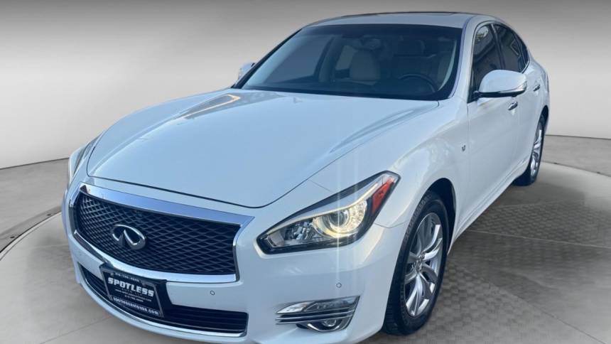 2015 INFINITI Q70 3.7 — Sedan — 106,274 mi — San Antonio, TX