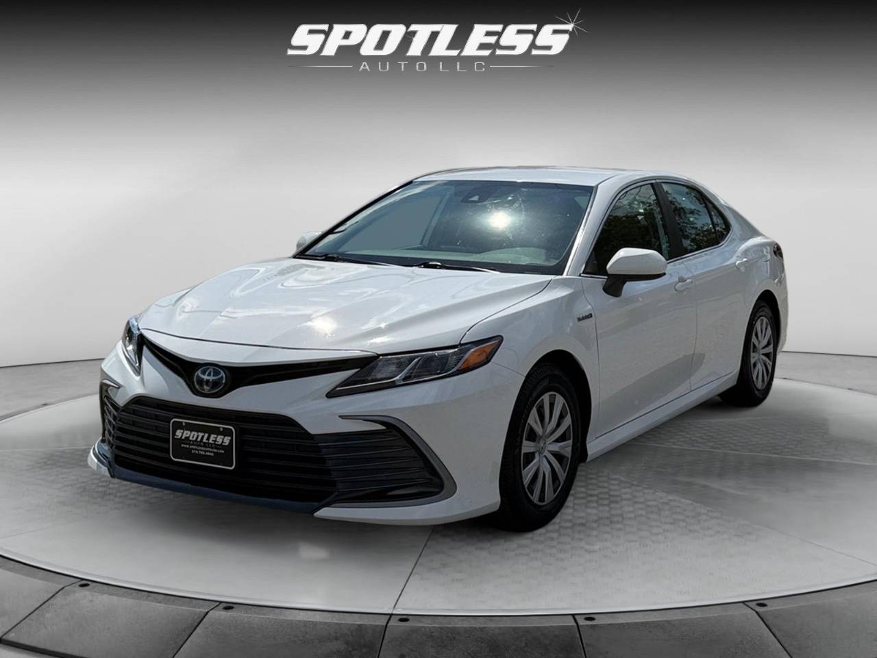 2021 Toyota Camry Hybrid LE — Sedan — 101,126 mi — San Antonio, TX