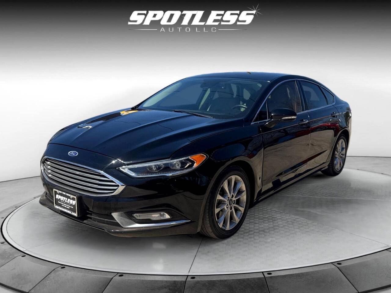2017 Ford Fusion Hybrid SE — Sedan — 132,035 mi — San Antonio, TX