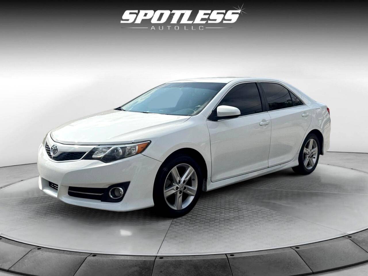 2013 Toyota Camry SE — Sedan — 178,879 mi — San Antonio, TX