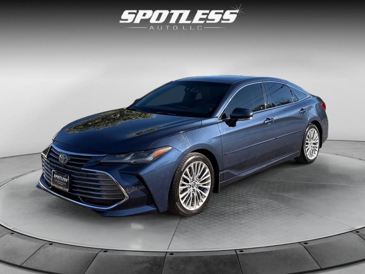 2019 Toyota Avalon Hybrid Limited — Sedan — 173,215 mi — San Antonio, TX