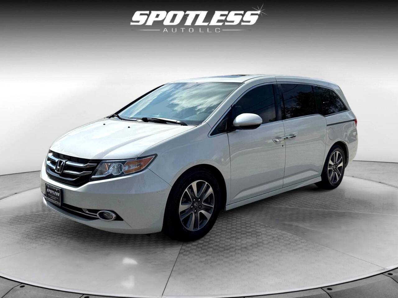 2016 Honda Odyssey Touring — Minivan — 176,408 mi — San Antonio, TX