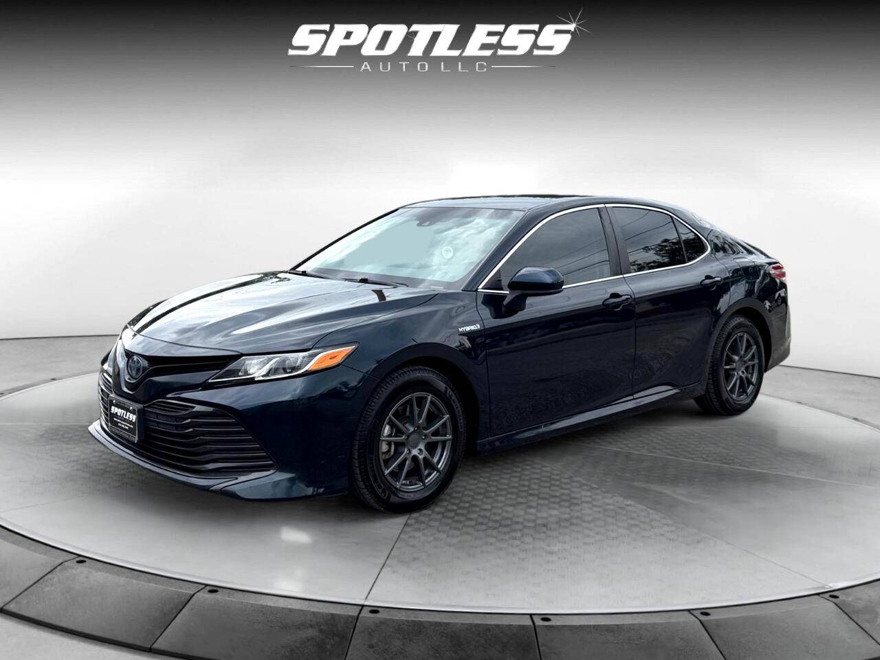 2018 Toyota Camry Hybrid SE — Sedan — 161,764 mi — San Antonio, TX