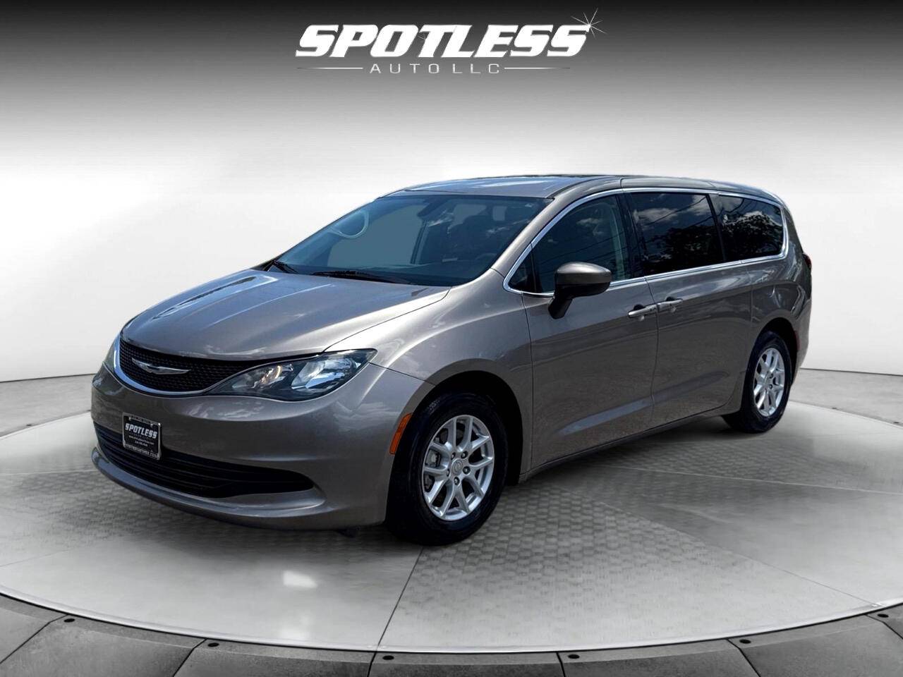 2017 Chrysler Pacifica Touring — Minivan — 110,576 mi — San Antonio, TX