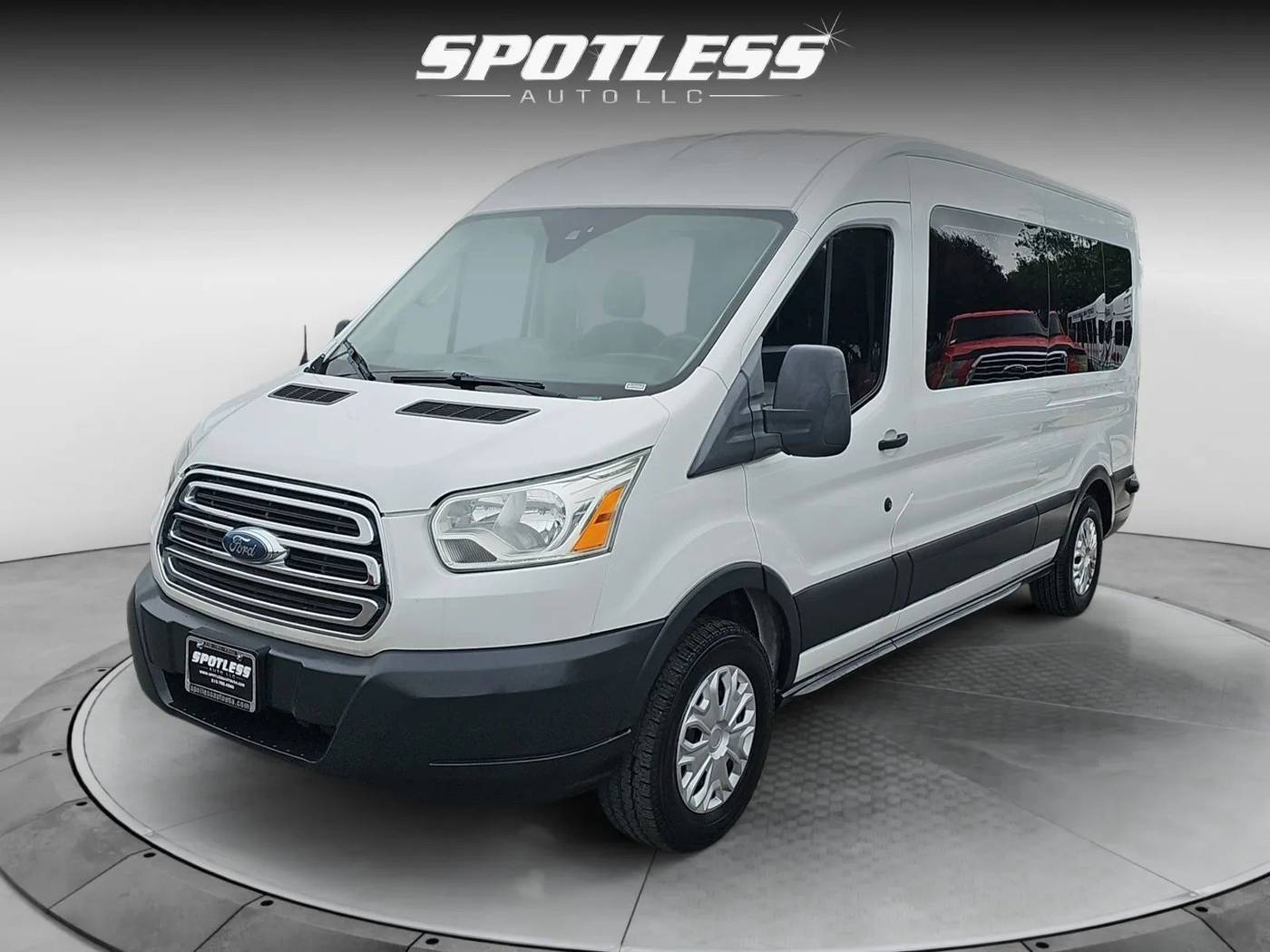 2017 Ford Transit Passenger Wagon T-350 XLT