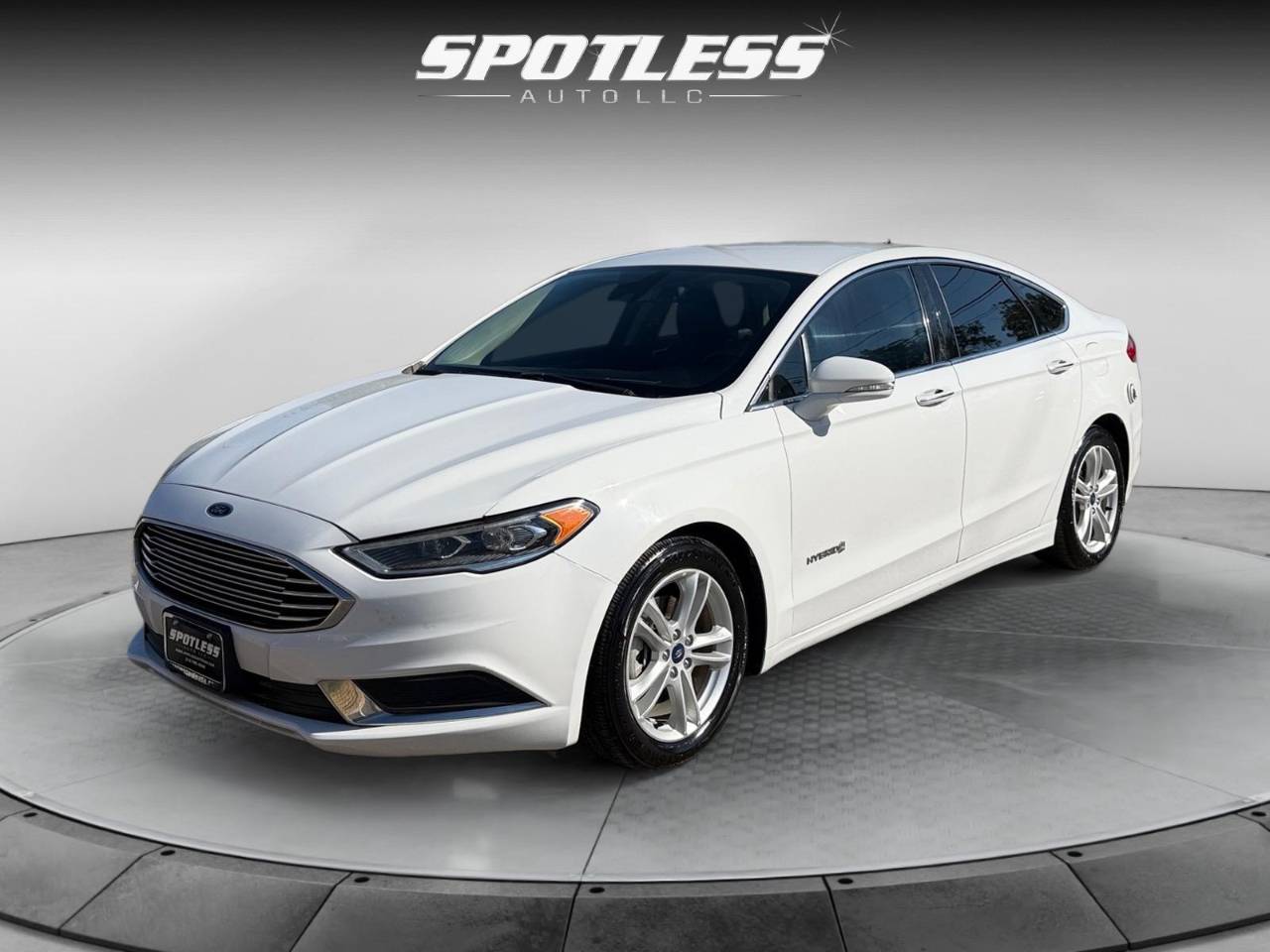 2018 Ford Fusion Hybrid SE — Sedan — 159,753 mi — San Antonio, TX