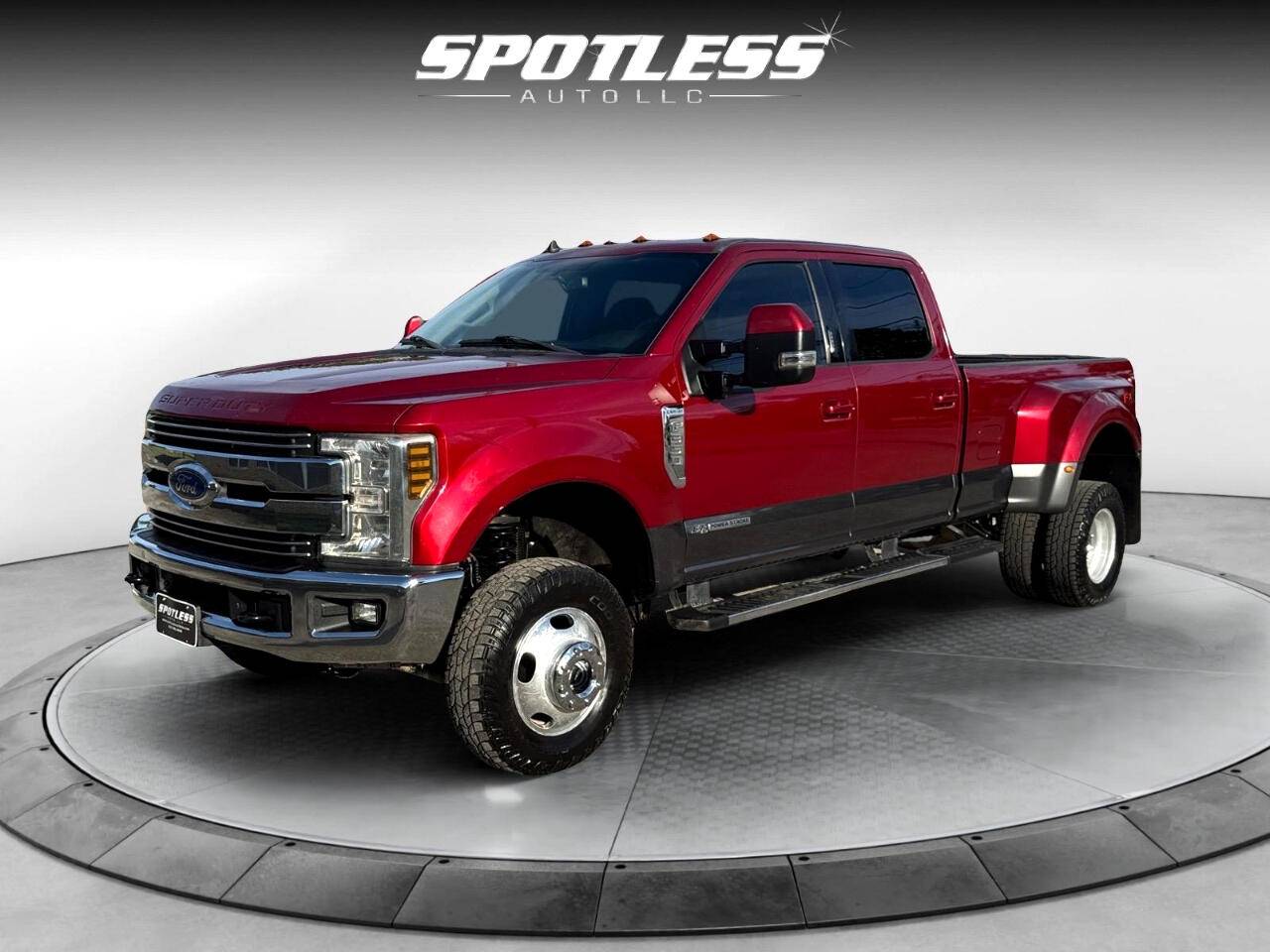 2019 Ford Super Duty F-350 Lariat — Pickup Truck — 194,711 mi — San Antonio, TX