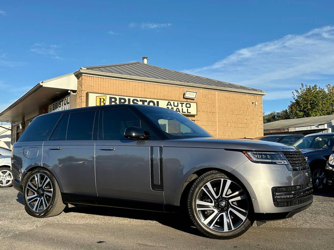 2023 Land Rover Range Rover Autobiography — SUV — 25,159 mi — Levittown, PA
