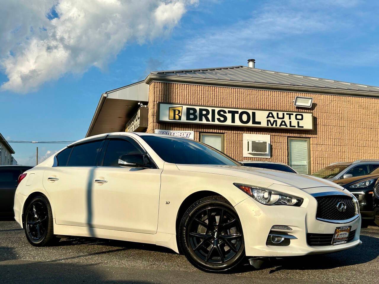 2014 INFINITI Q50 Premium — Sedan — 103,709 mi — Levittown, PA