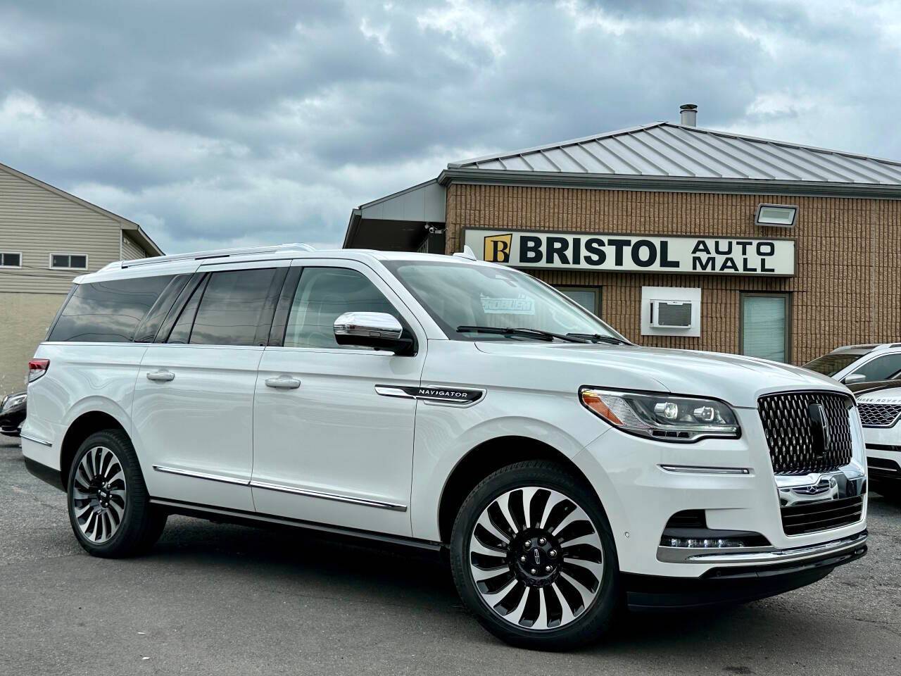 2023 Lincoln Navigator Black Label — SUV — 38,140 mi — Levittown, PA