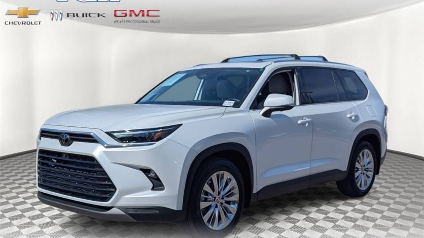 2024 Toyota Grand Highlander XLE — SUV — 8,726 mi — Scottsdale, AZ
