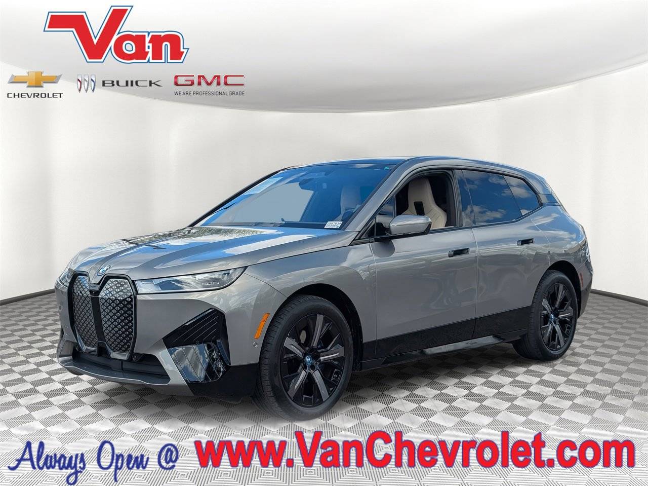 2024 BMW iX xDrive50 — SUV — 14,886 mi — Scottsdale, AZ