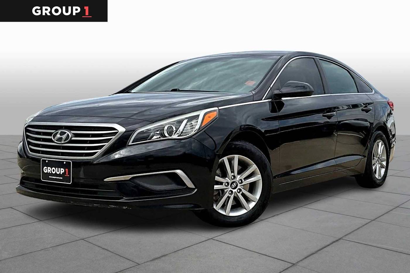 2017 Hyundai Sonata SE — Sedan — 93,500 mi — Friendswood, TX