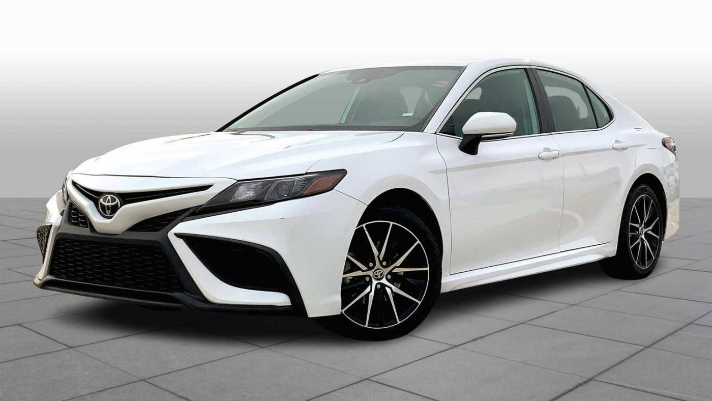 2022 Toyota Camry SE — Sedan — 54,259 mi — Friendswood, TX