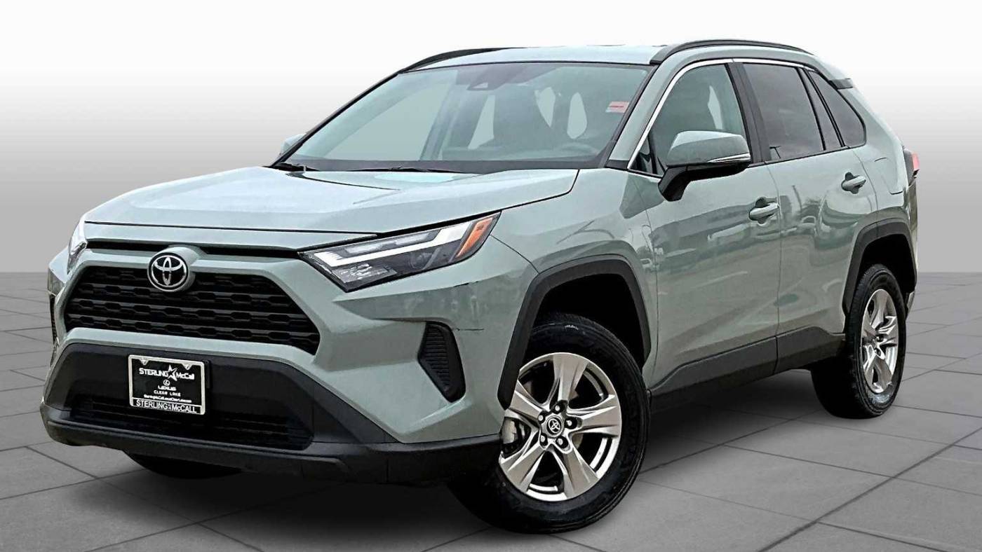 2023 Toyota RAV4 XLE — SUV — 32,956 mi — Friendswood, TX