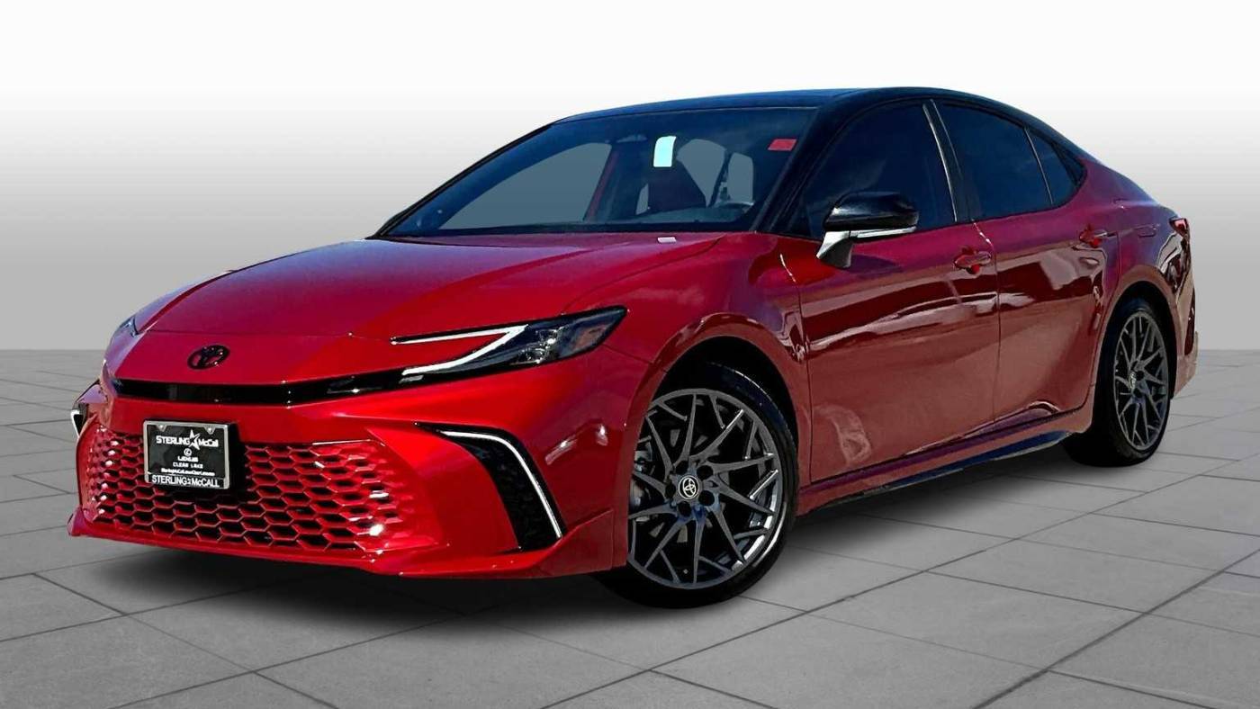 2025 Toyota Camry XSE — Sedan — 748 mi — Friendswood, TX