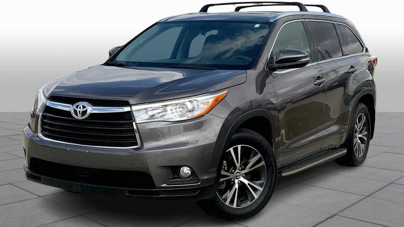 2016 Toyota Highlander XLE — SUV — 71,996 mi — Webster, TX