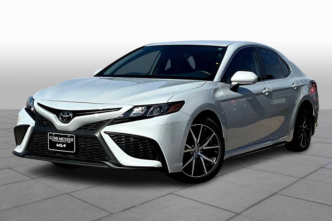 2023 Toyota Camry SE — Sedan — 24,685 mi — Lubbock, TX