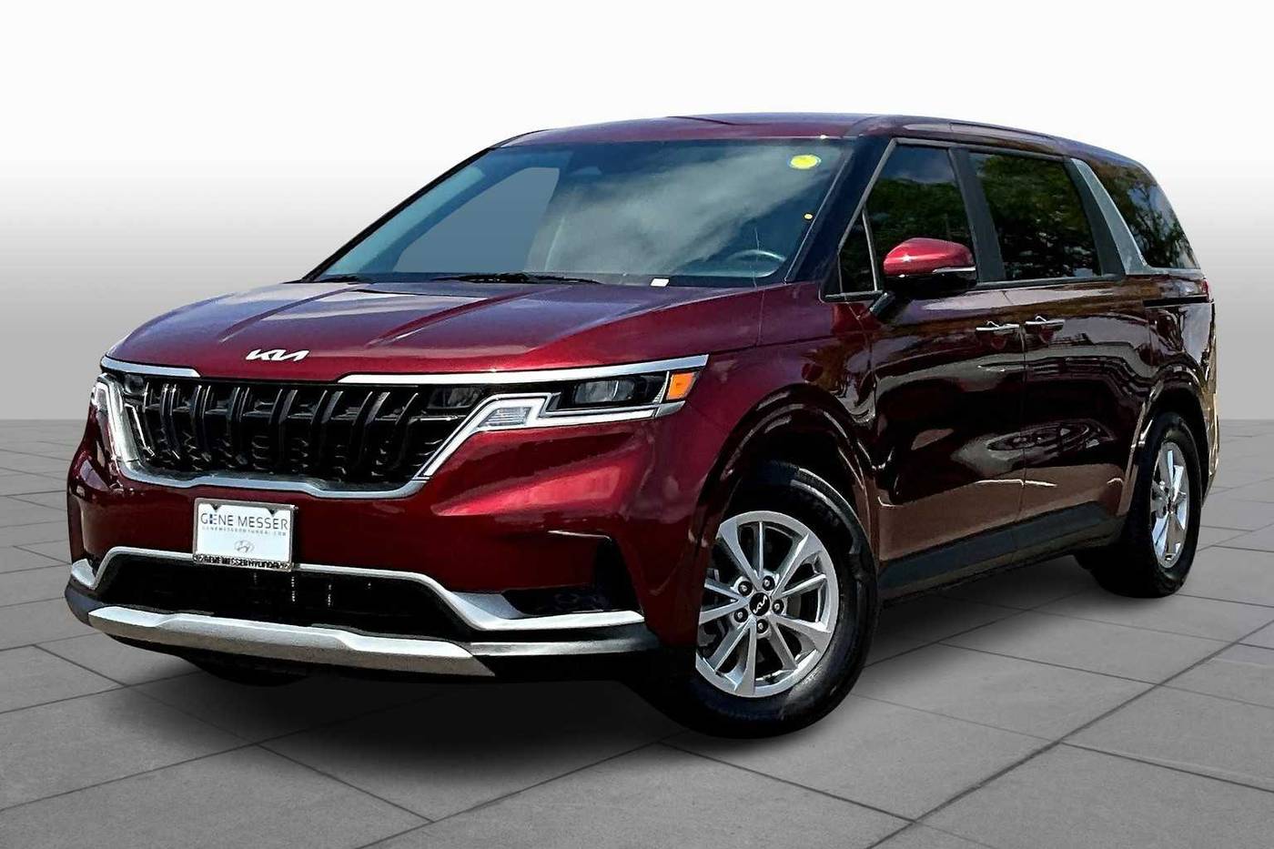 2024 Kia Carnival LXS — Minivan — 16,054 mi — Lubbock, TX
