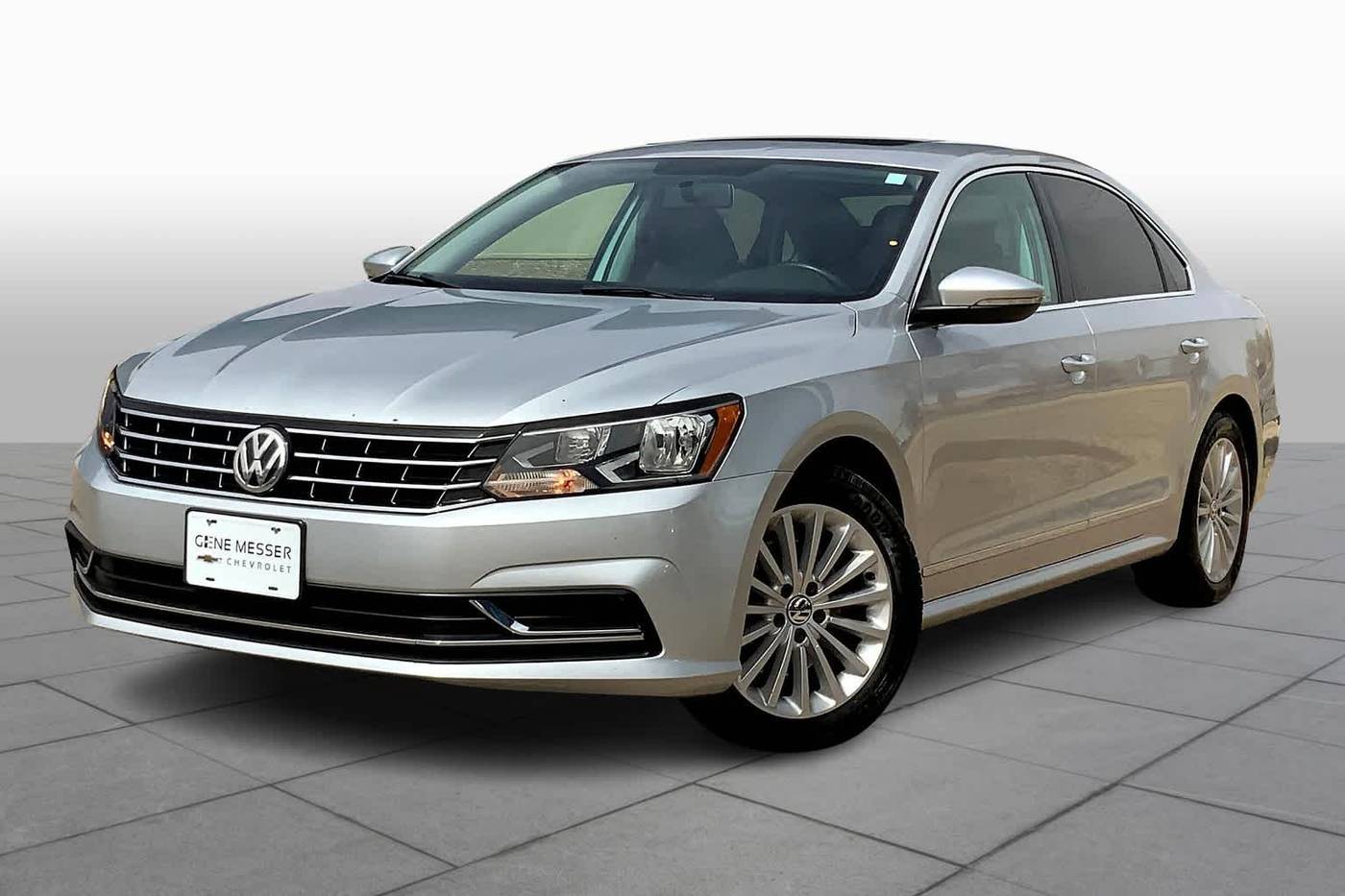 2017 Volkswagen Passat 1.8T SE — Sedan — 122,653 mi — Lubbock, TX