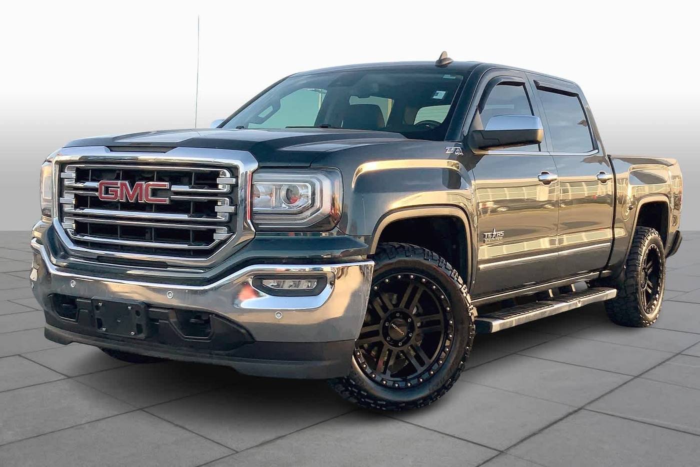 2018 GMC Sierra 1500 SLT — Pickup Truck — 81,213 mi — Rockwall, TX