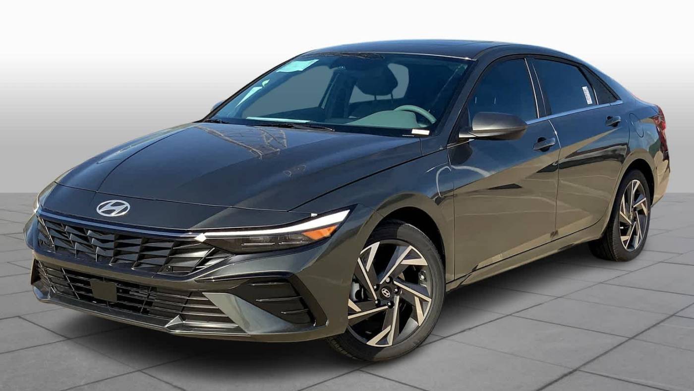 2024 Hyundai Elantra SEL — Sedan — 3,001 mi — Houston, TX