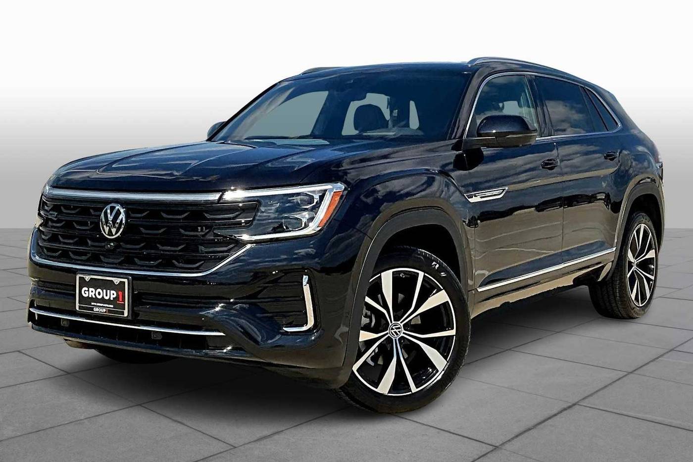 2025 Volkswagen Atlas Cross Sport SEL Premium R-Line — SUV — 2,245 mi — Houston, TX