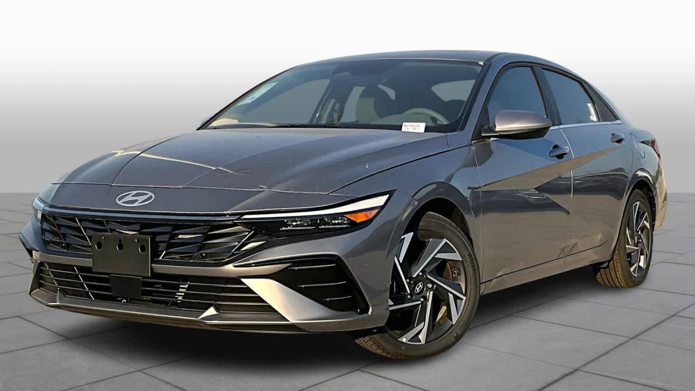 2024 Hyundai Elantra SEL — Sedan — 3,001 mi — Houston, TX