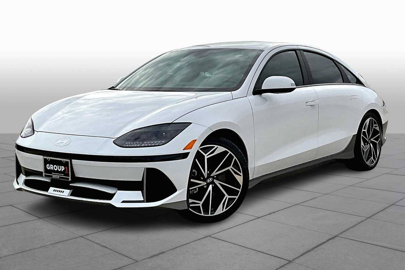 2023 Hyundai IONIQ 6 SEL — Sedan — 21,197 mi — Houston, TX
