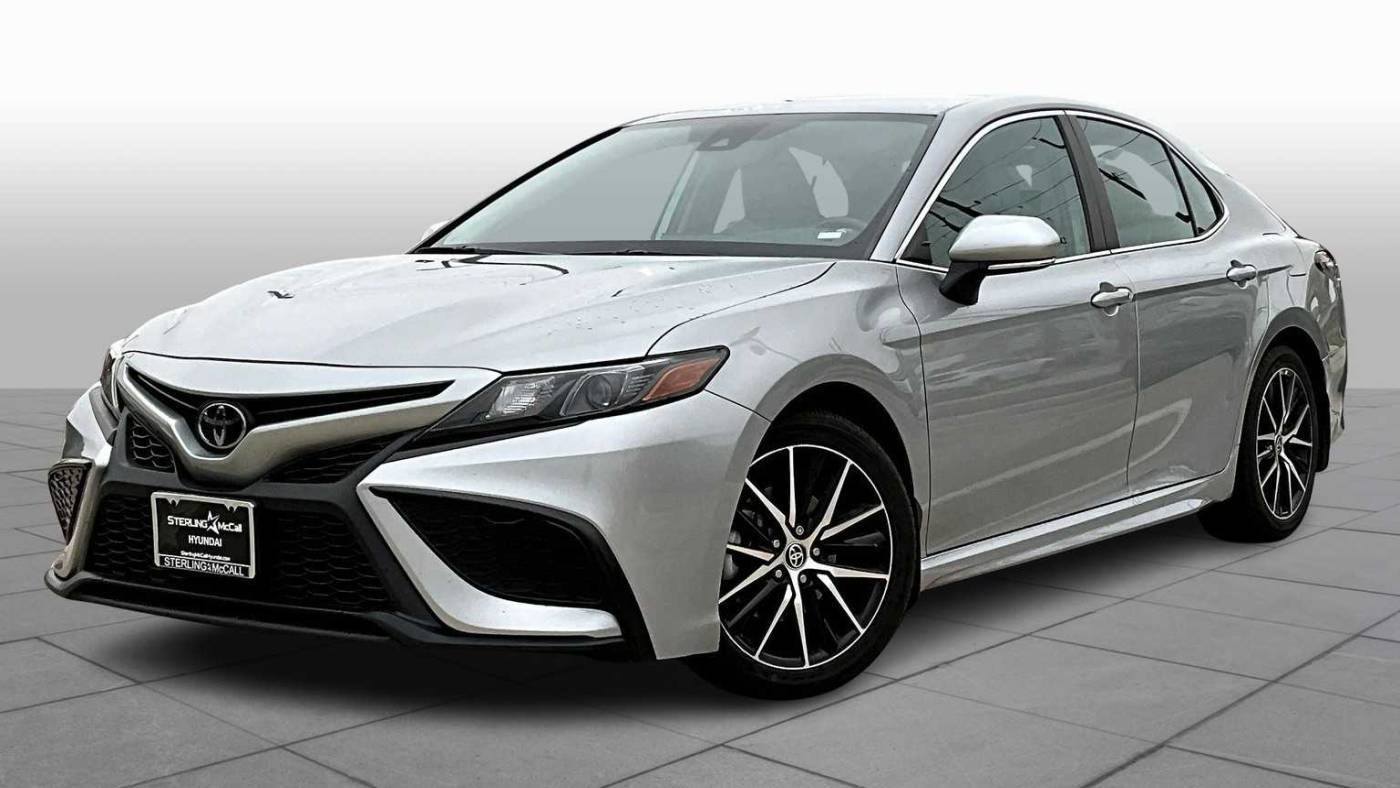 2022 Toyota Camry SE — Sedan — 56,500 mi — Houston, TX
