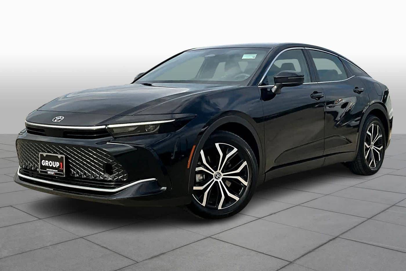 2025 Toyota Crown XLE — Sedan — 28,598 mi — Houston, TX