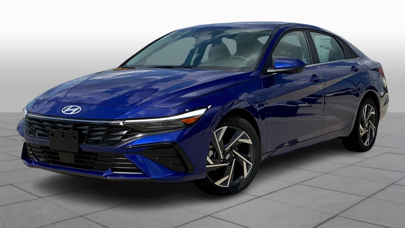 2024 Hyundai Elantra SEL — Sedan — 3,001 mi — Houston, TX