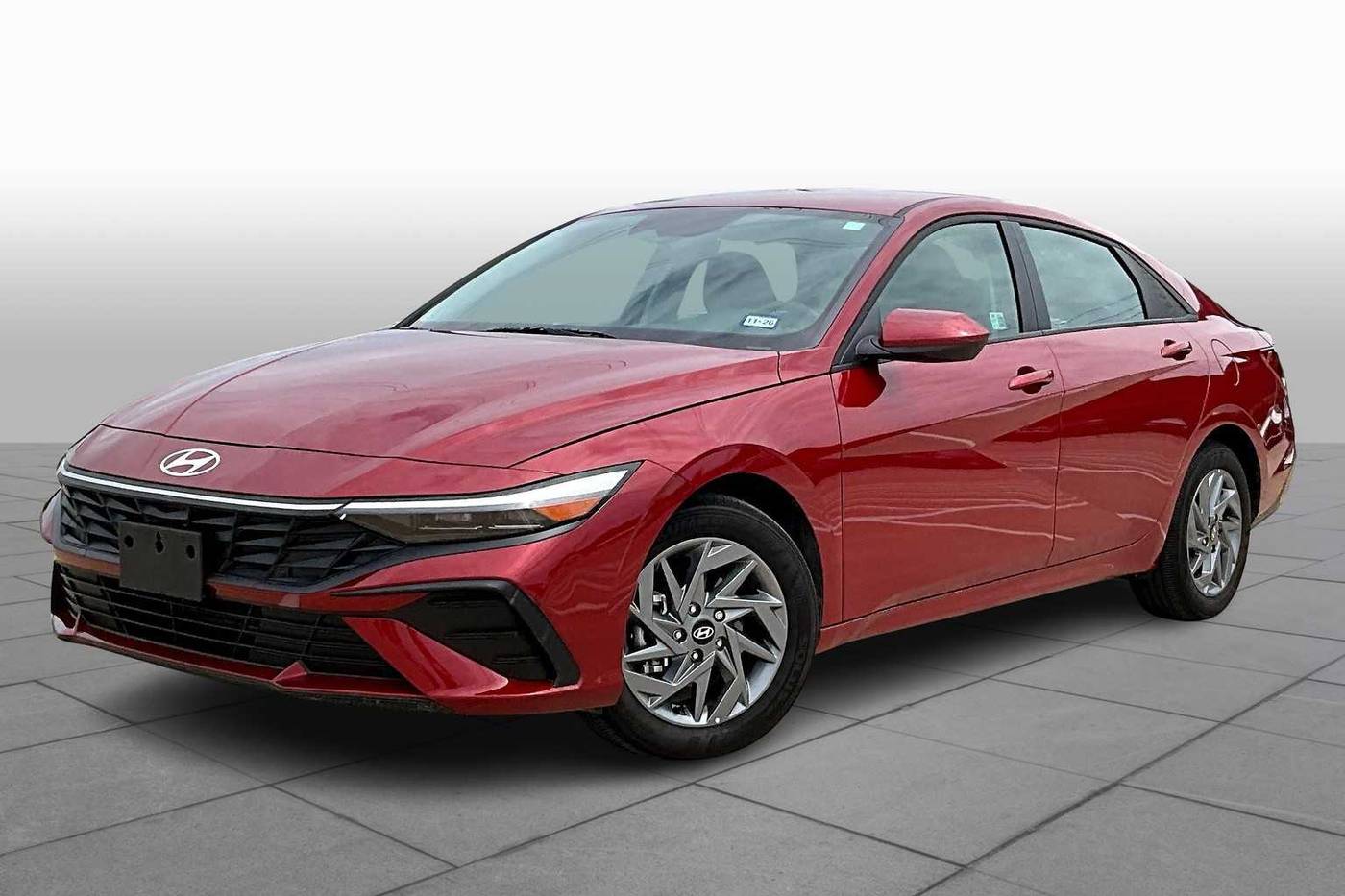 2024 Hyundai Elantra SEL — Sedan — 7,205 mi — Houston, TX