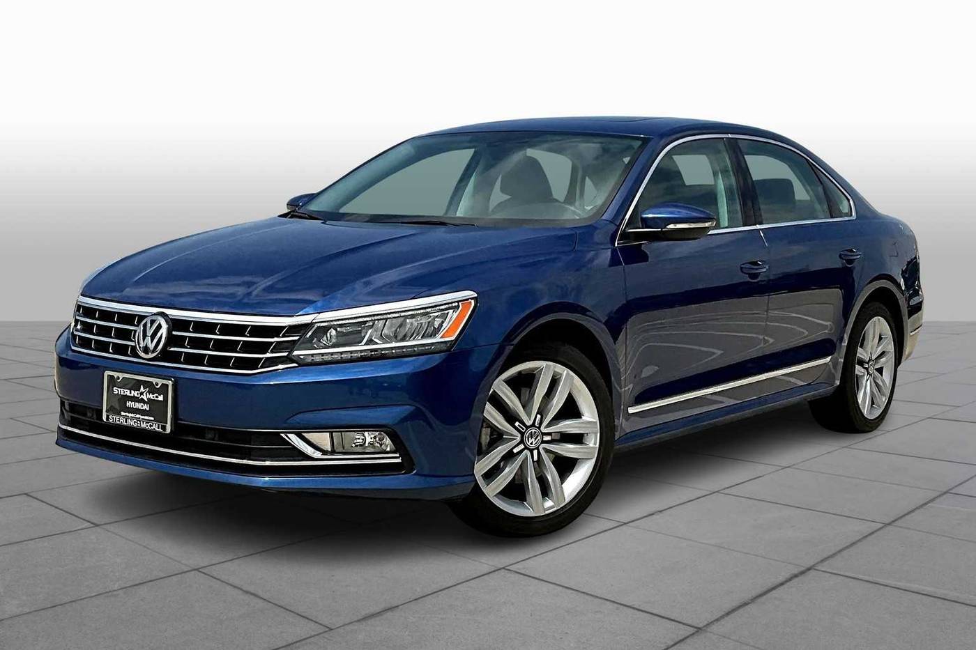 2017 Volkswagen Passat 1.8T SE — Sedan — 72,338 mi — Houston, TX
