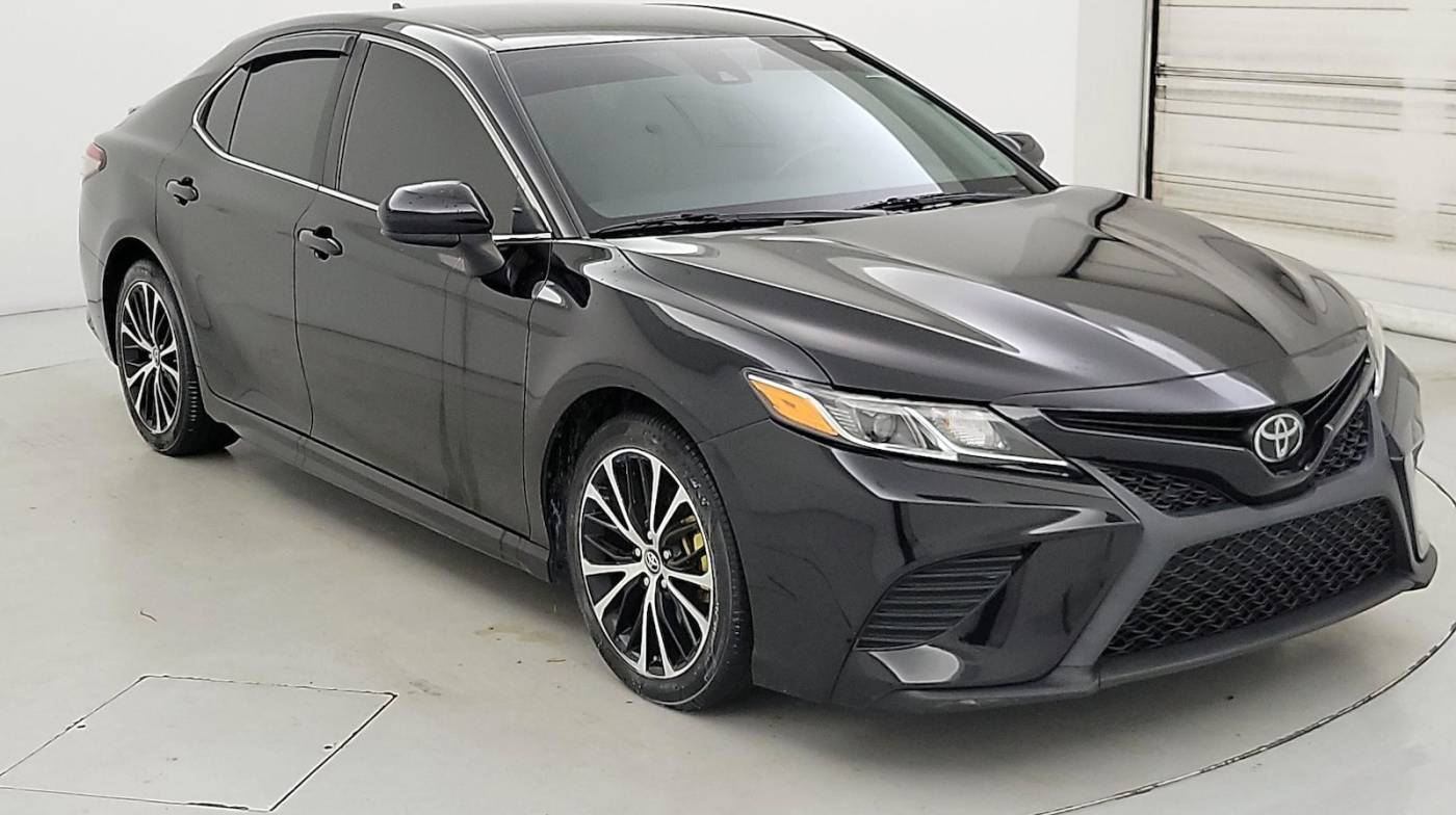 2019 Toyota Camry SE — Sedan — 51,952 mi — Tallahassee, FL