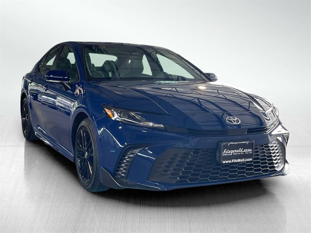 2025 Toyota Camry Hybrid SE — Sedan — 8,835 mi — Gaithersburg, MD