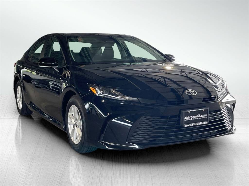 2025 Toyota Camry Hybrid LE — Sedan — 32,285 mi — Gaithersburg, MD