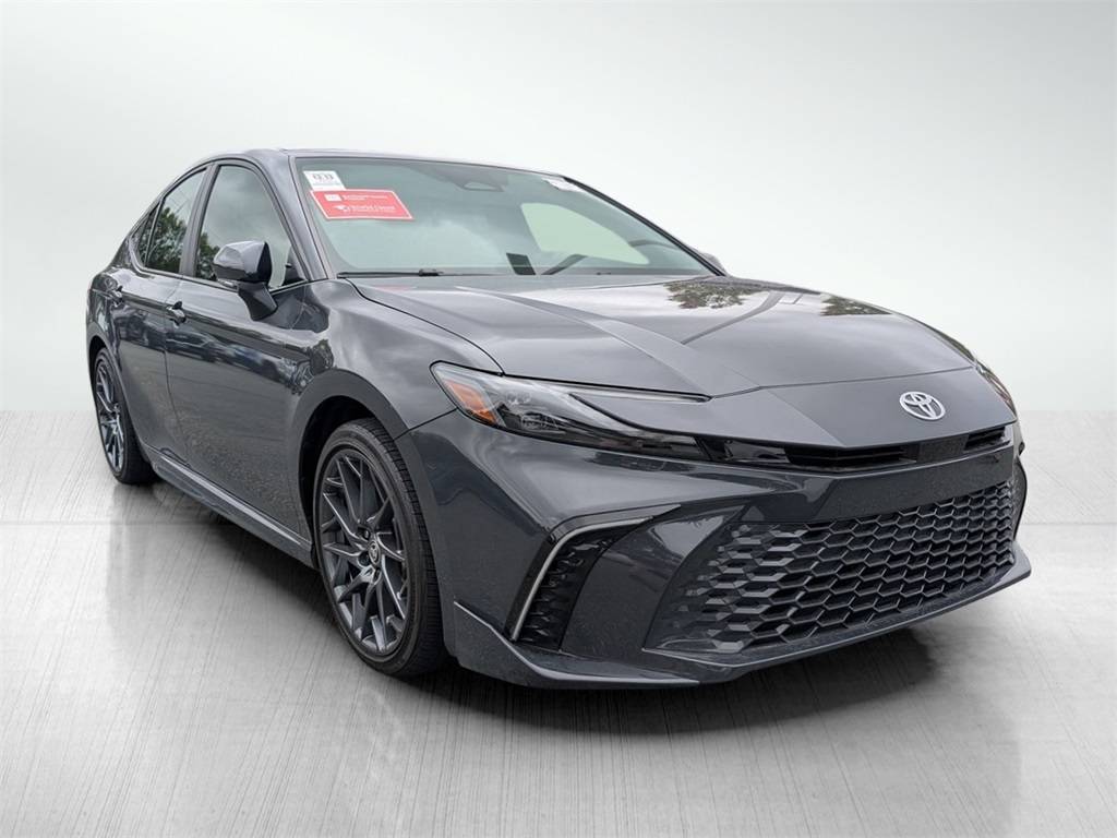 2025 Toyota Camry Hybrid XSE — Sedan — 14,968 mi — Gaithersburg, MD