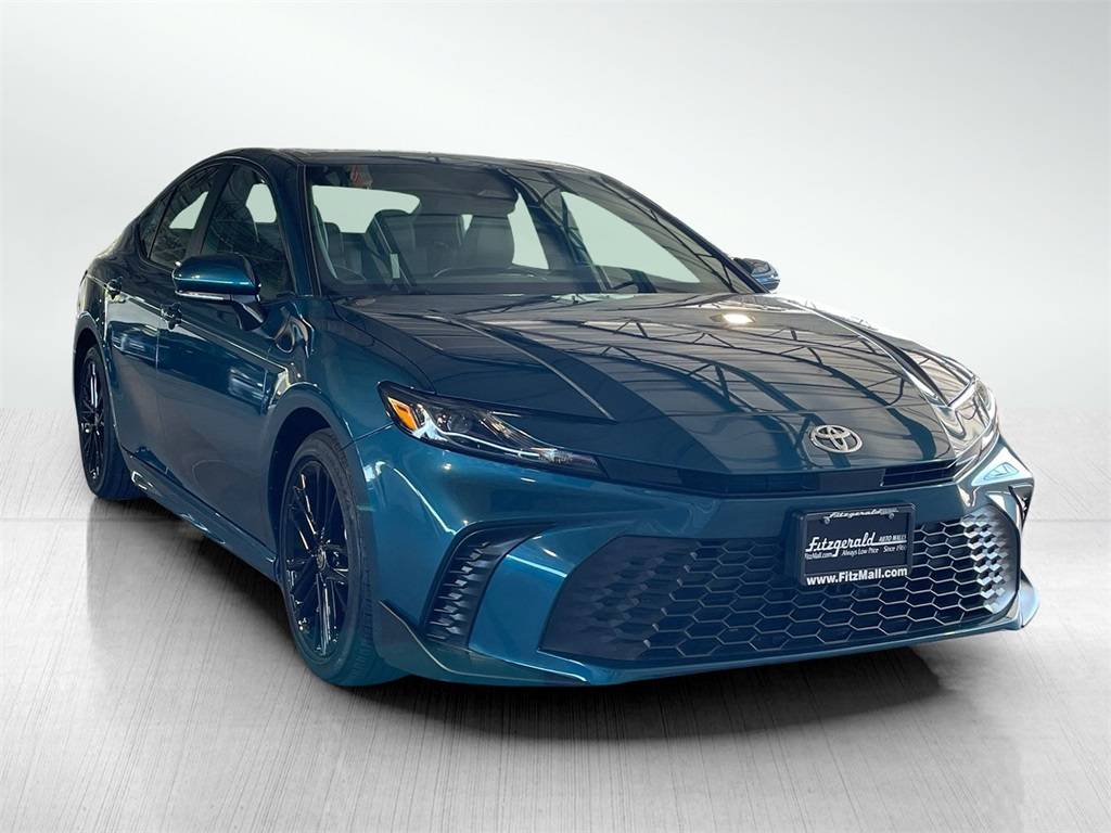 2025 Toyota Camry Hybrid SE — Sedan — 20,112 mi — Gaithersburg, MD