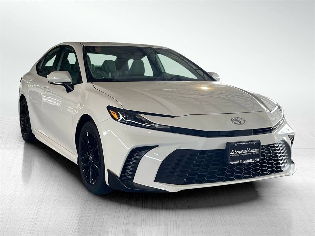 2025 Toyota Camry Hybrid LE — Sedan — 10 mi — Gaithersburg, MD