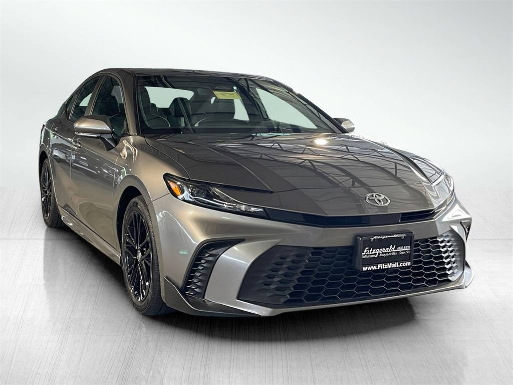 2025 Toyota Camry Hybrid SE — Sedan — 12,903 mi — Gaithersburg, MD