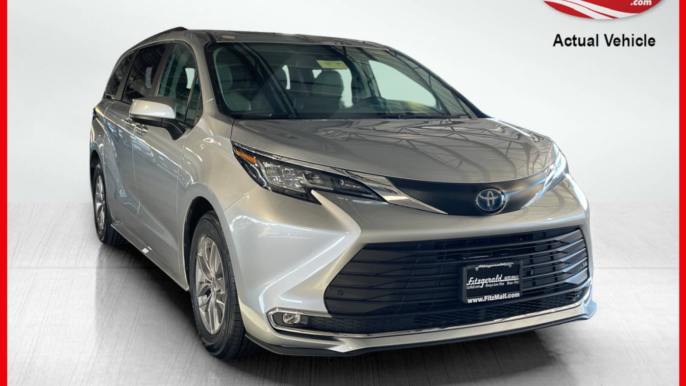 2023 Toyota Sienna XLE — Minivan — 46,558 mi — Gaithersburg, MD