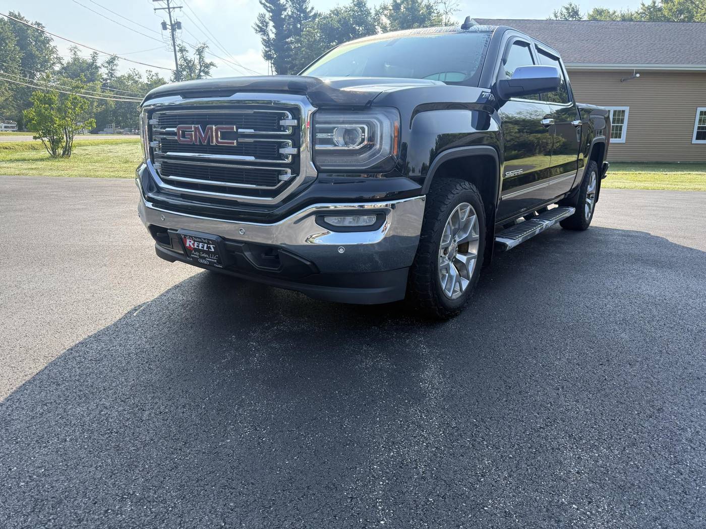 2016 GMC Sierra 1500 SLT — Pickup Truck — 63,197 mi — Orwell, OH