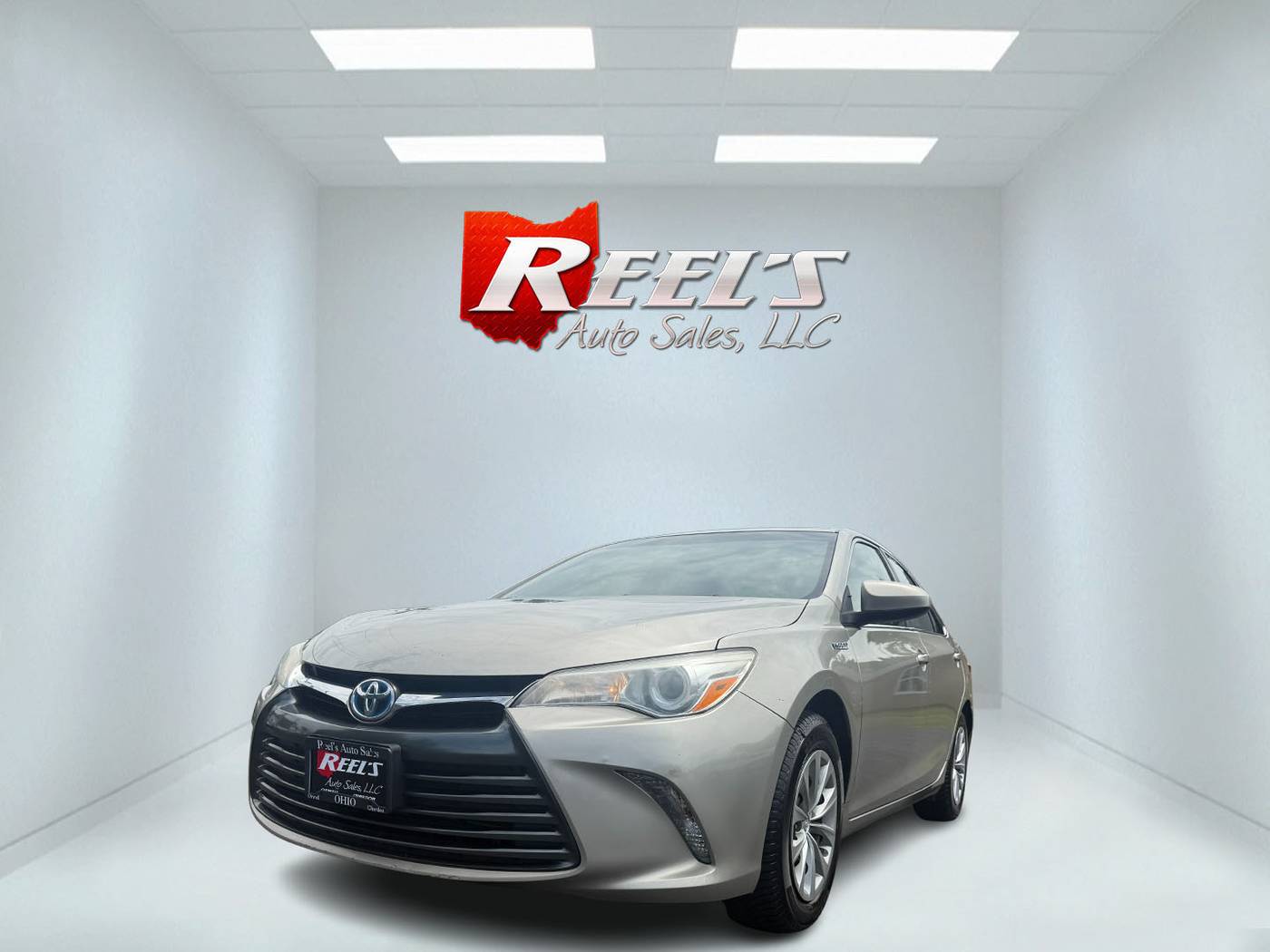 2015 Toyota Camry Hybrid LE — Sedan — 104,721 mi — Orwell, OH