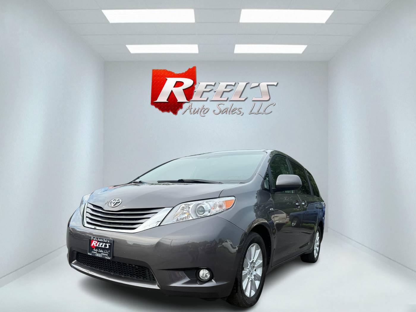 2016 Toyota Sienna Limited — Minivan — 108,349 mi — Orwell, OH